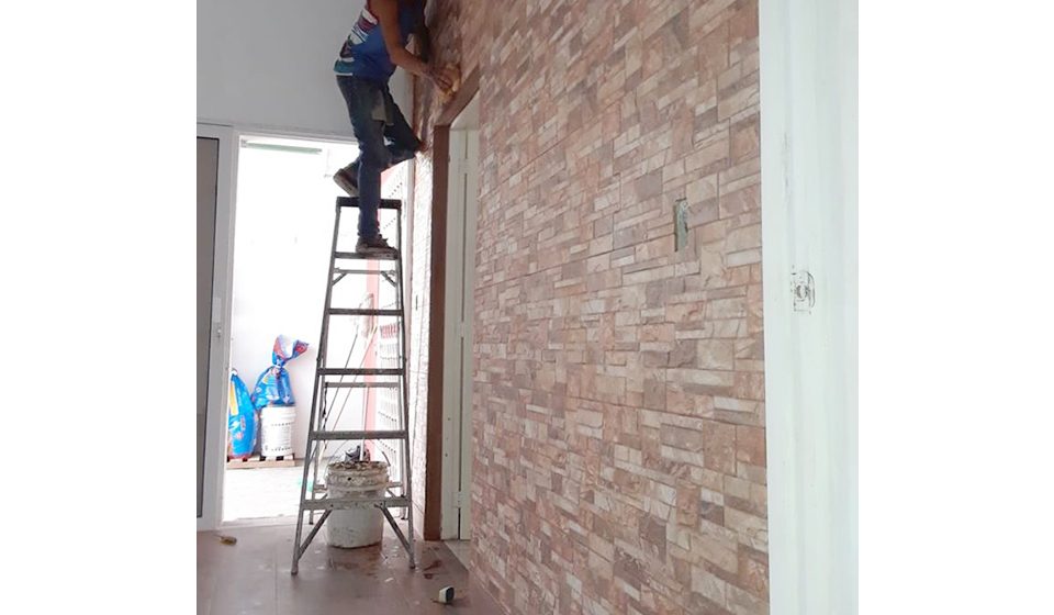remodelacion de vivienda pared ceramica Nicaragua